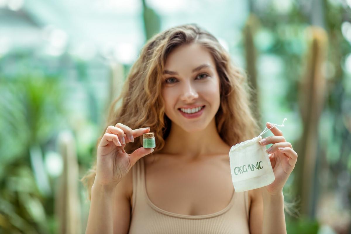 Sustainable Packaging in Organic Skincare: A Growing Trend